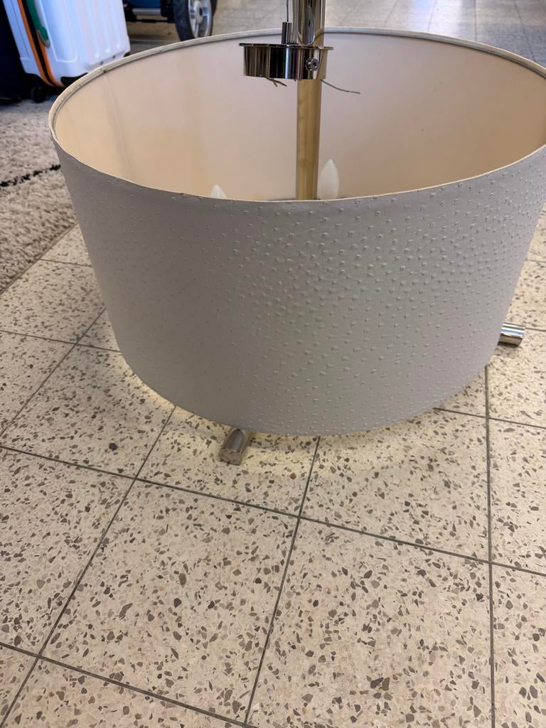 Moderne Hanglamp met Stoffen Kap - Wit/Metaal, Ophalen, Gebruikt, 50 tot 75 cm, Kingloop