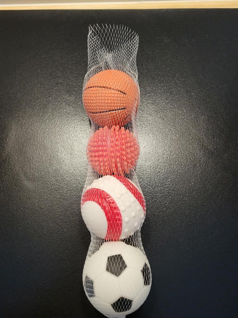 4 NIEUWE ballen voor de hond, Ophalen, Nieuw, Hondenballen
