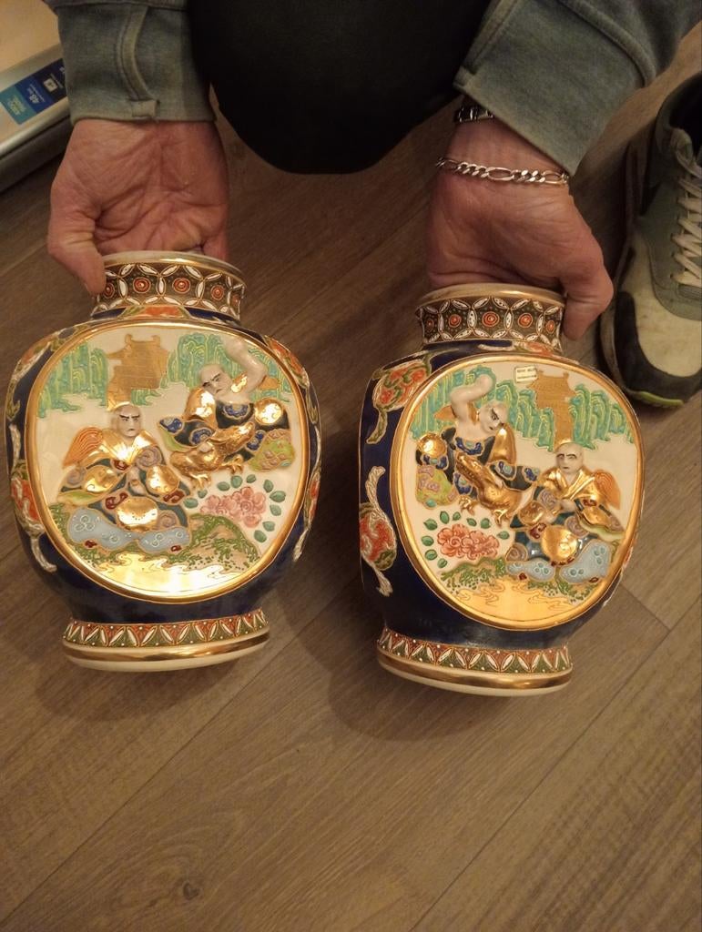 Set van twee vazen, Chinese tekening, Huis en Inrichting, Woonaccessoires | Vazen, Ophalen of Verzenden, Oranje, Aardewerk of Porselein