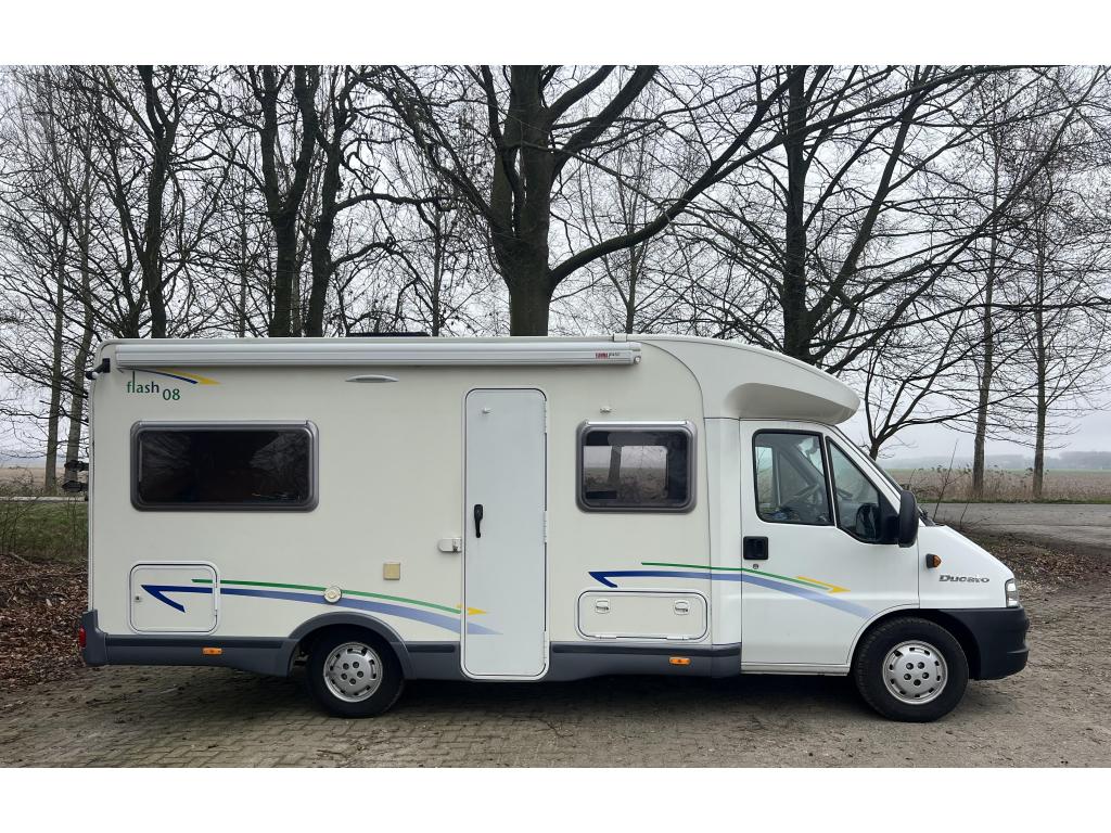 Chausson Trigano FL1 | 7-2006 | NL Camper | 2e Eigenaar, Reservewiel, Fiat, 7 tot 8 meter, Koelkast