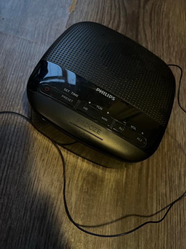 Philips wekkerradio - Compact en functioneel, Ophalen, Gebruikt, Radio