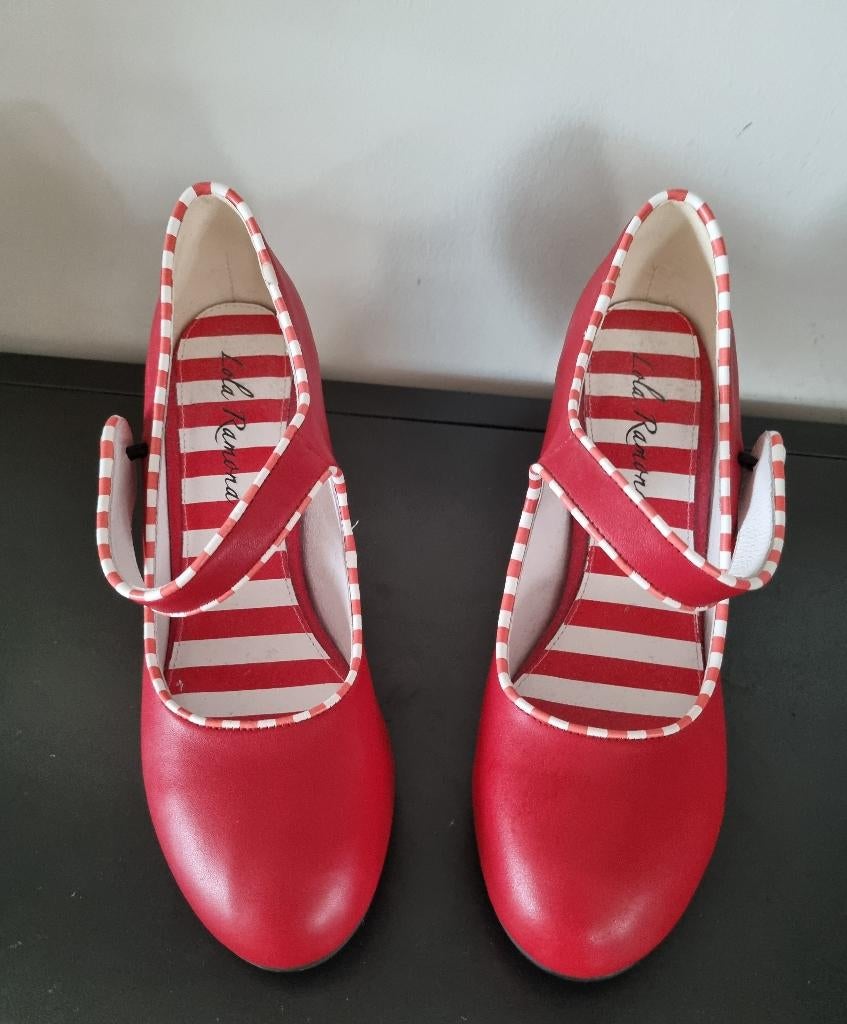 Leuke Lola Ramona Pumps maat 39, Kleding | Dames, Schoenen, Pumps, Verzenden, Lola Ramona, Zo goed als nieuw