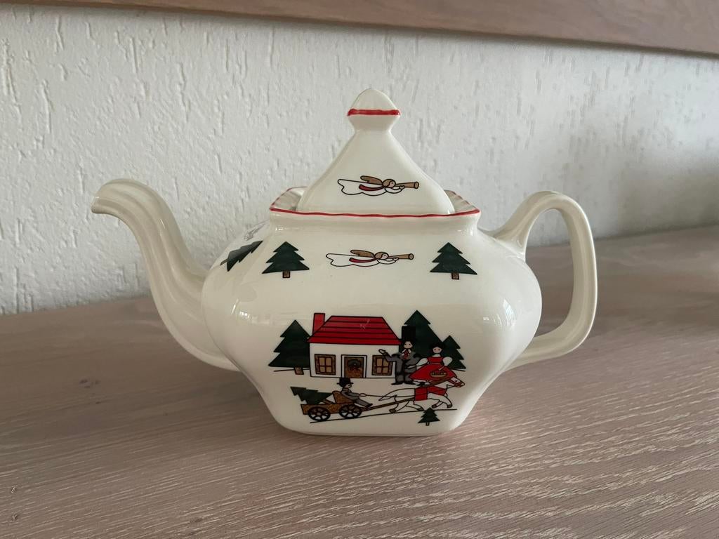 Wedgwood Mason’s Christmas  Village theepot Nieuw!, Antiek en Kunst, Antiek | Servies los, Ophalen of Verzenden