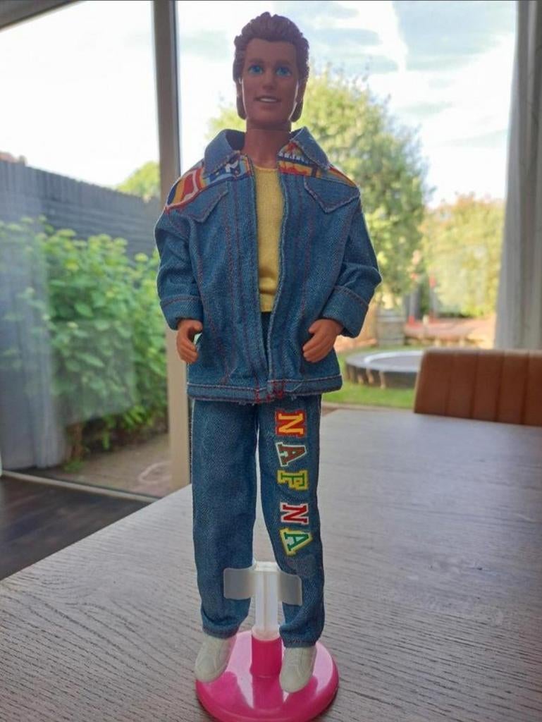 Vintage Barbie 1993 - Naf Naf Ken, Ophalen of Verzenden, Zo goed als nieuw, Fashion Doll