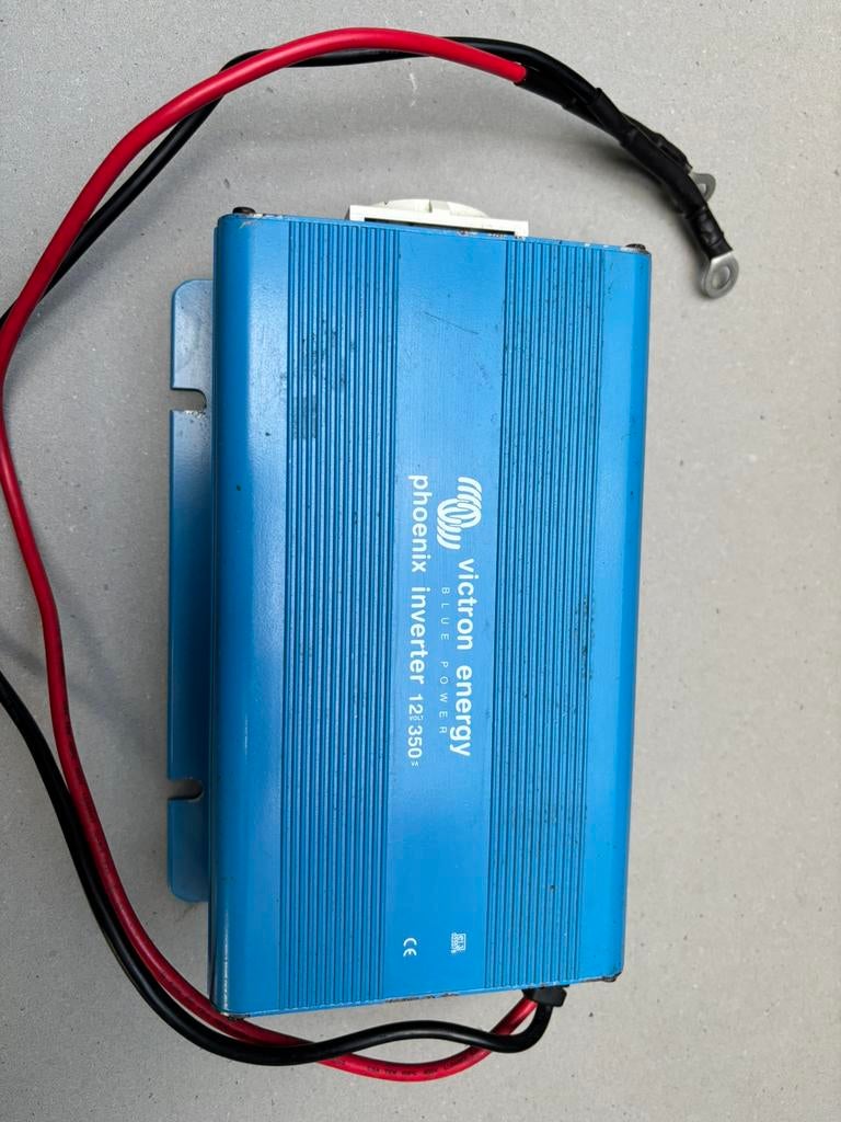 Victron Phoenix 12volt 350VA, Caravans en Kamperen, Camper-accessoires, Ophalen of Verzenden, Zo goed als nieuw