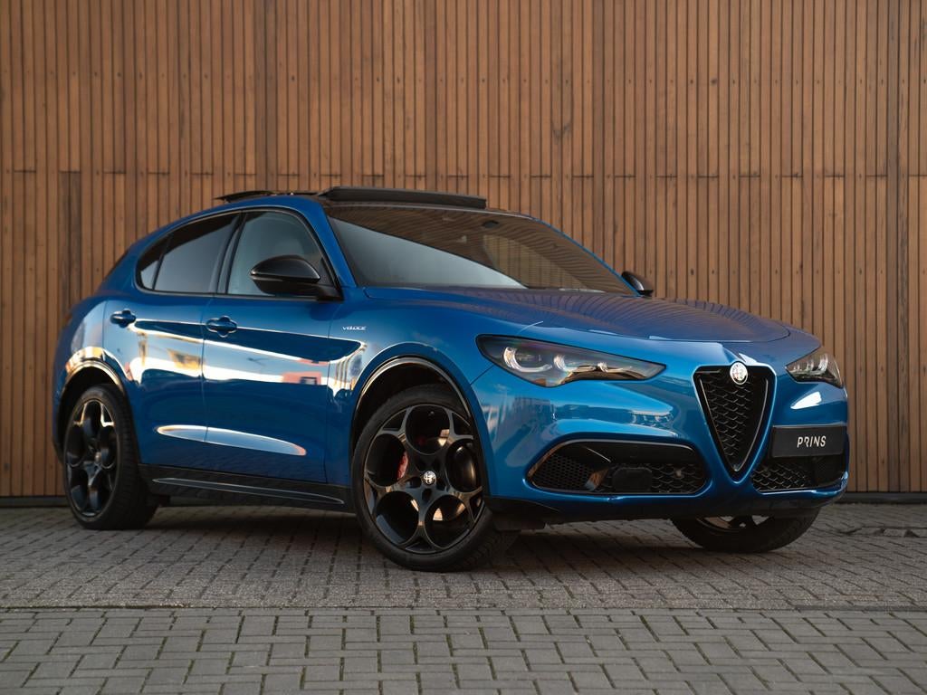 Alfa Romeo Stelvio 2.0 T GME AWD Veloce 280pk | Pano-dak | 2, Auto's, Alfa Romeo, Automaat, Zwart, 4 cilinders, Adaptive Cruise Control