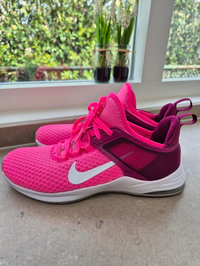 Nike Air Max Bella maat 39, Overige typen, Ophalen of Verzenden, Zo goed als nieuw, Nike Air