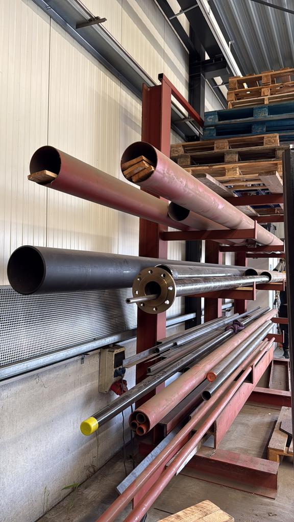 Staal, Ophalen of Verzenden, Zo goed als nieuw