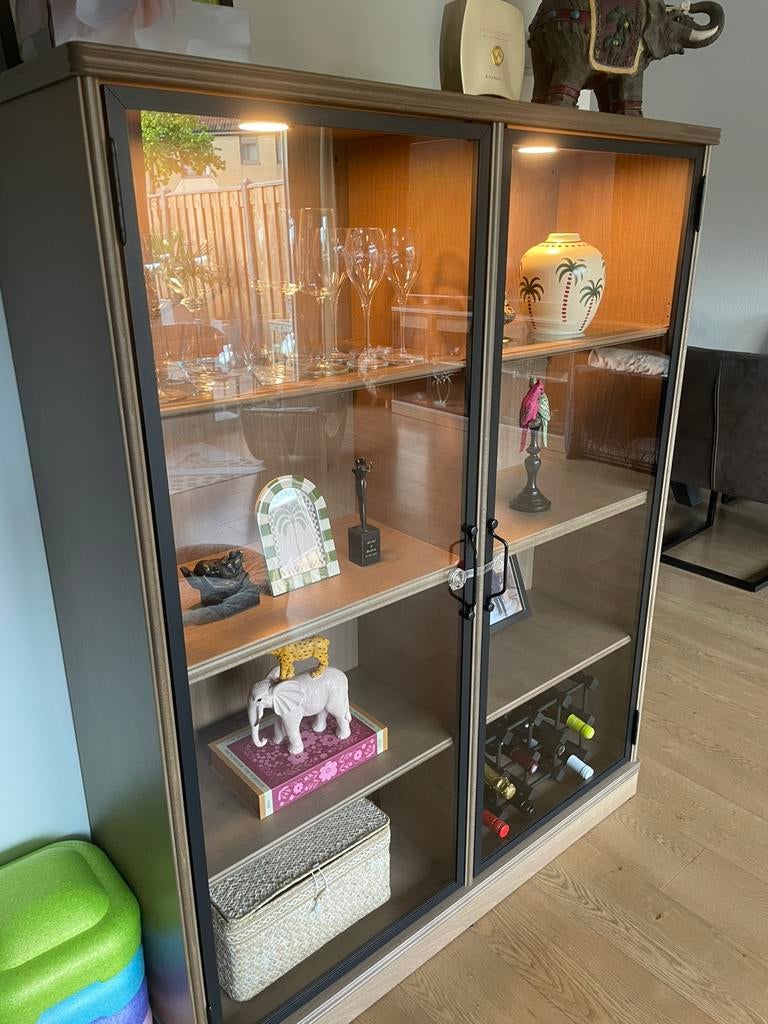 Vitrinekast en buffetkast Lanesund Ikea, Ophalen, 50 tot 100 cm, Zo goed als nieuw, 150 tot 200 cm