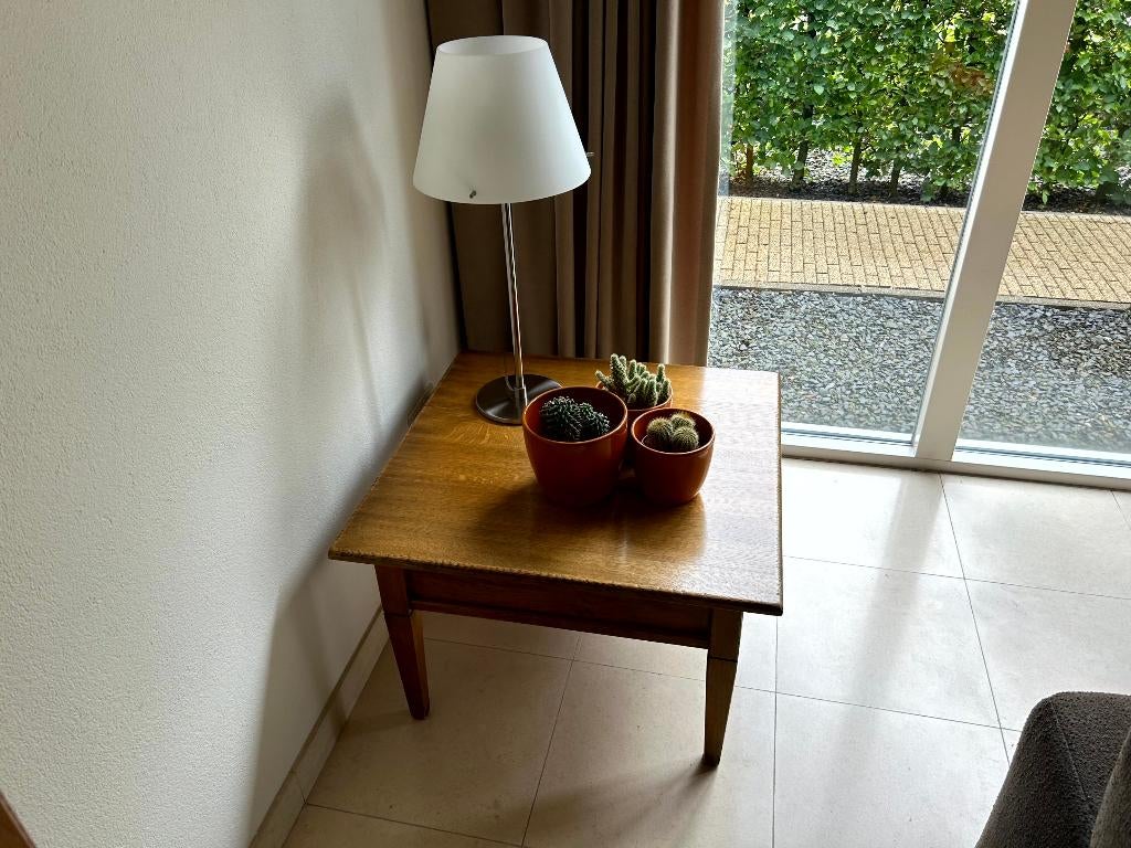Klein tafeltje, Huis en Inrichting, Tafels | Bijzettafels, Gebruikt, Vierkant, 75 cm of meer, Hout