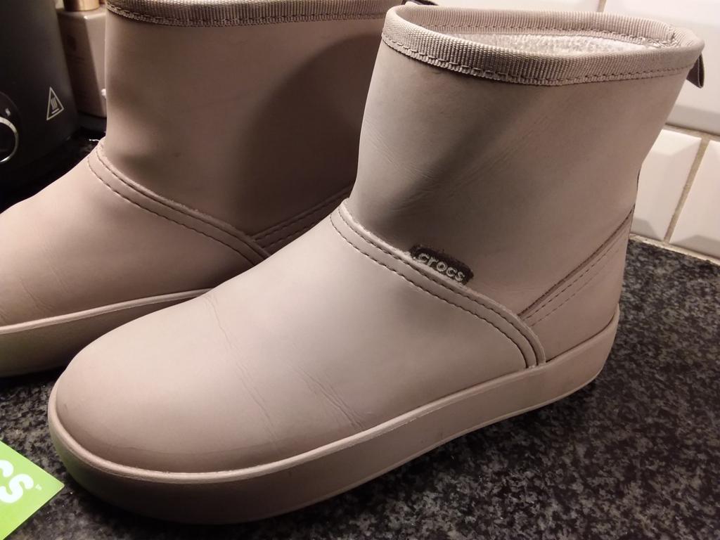 Crocs laarzen. Maat 37/38, Ophalen of Verzenden, Gedragen, Beige