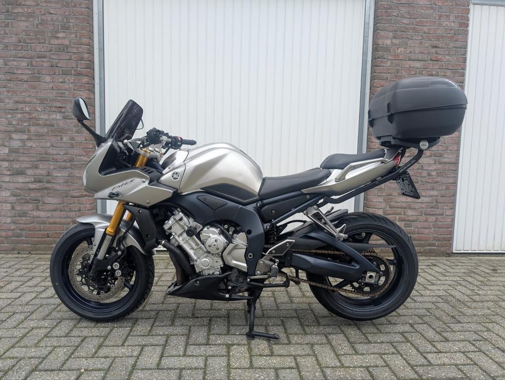 Yamaha FZ1-S Sportieve Toermotor met Topkoffer, Motoren, Motoren | Yamaha, Particulier, Toermotor