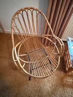 Vintage rotan stoelen met tafeltje, Huis en Inrichting, Ophalen, Gebruikt, Twee, Bruin