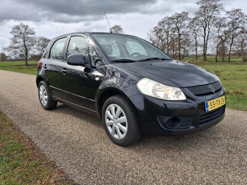 Suzuki SX4 1.6 2007 nieuwe apk trekhaak airco, Auto's, Suzuki, Voorwielaandrijving, 4 cilinders, Origineel Nederlands, 1200 kg