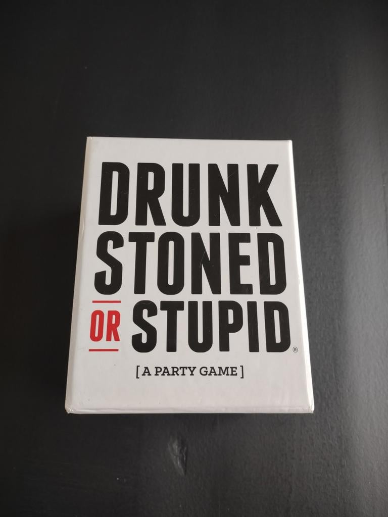 Drunk Stoned or Stupid - Party Game, Vijf spelers of meer, Ophalen of Verzenden, Zo goed als nieuw, DSS Games