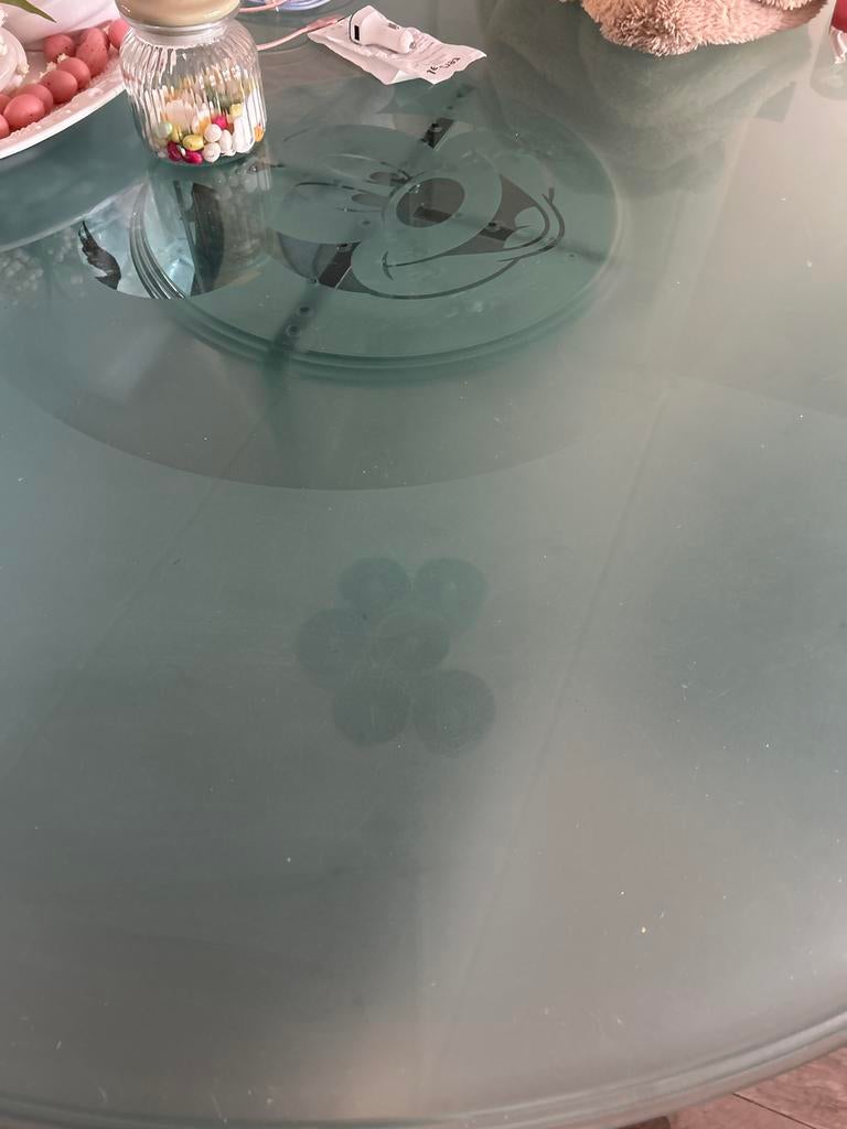 Glazen ronde eettafel  met Mickey, Huis en Inrichting, Tafels | Eettafels, Gebruikt, 100 tot 150 cm, Vijf personen of meer, Rond