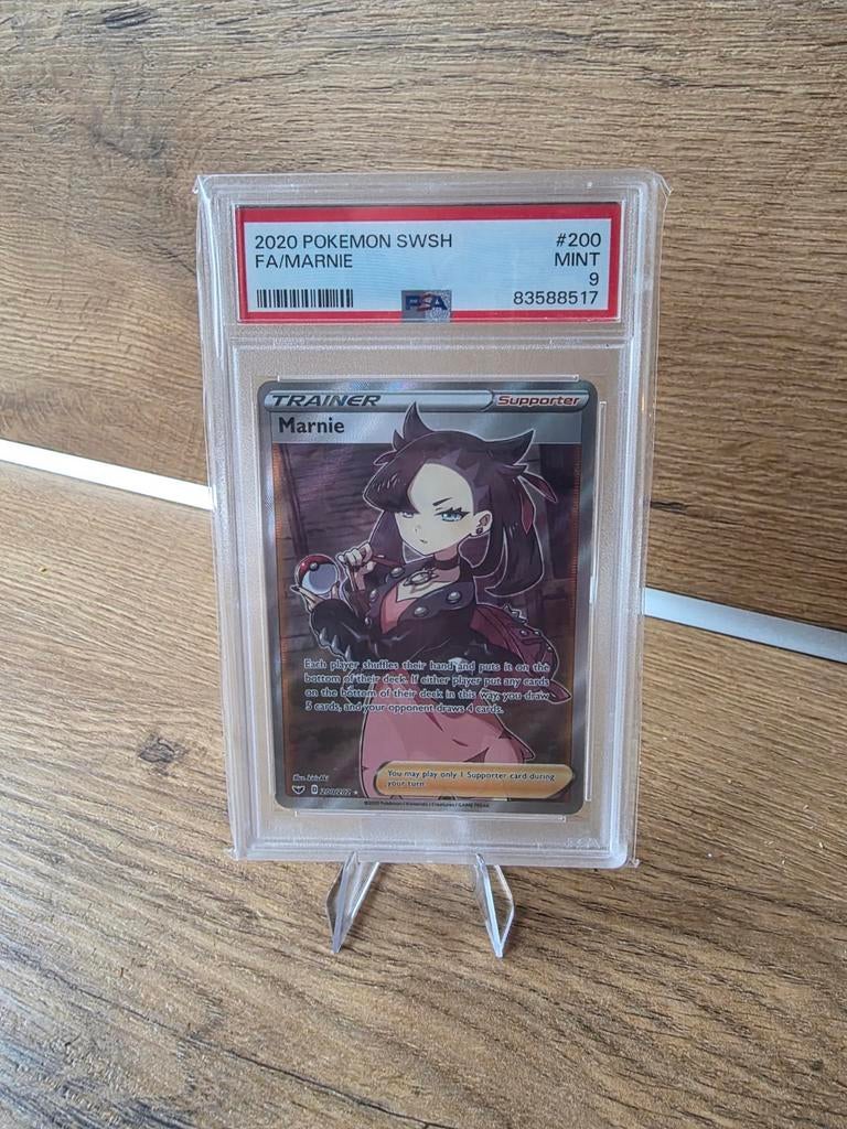 Pokemon Marnie Full Art Trainer Kaart PSA 9, Hobby en Vrije tijd, Verzamelkaartspellen | Pokémon, Ophalen of Verzenden, Zo goed als nieuw