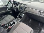 Volkswagen Touran 2.0 TDI Comfortline AUTOMAAT / HONDEN WAGE, Auto's, Stof, 150 pk, Electronic Stability Program (ESP), Wit