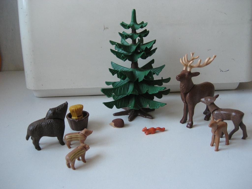 playmobil bosdieren met herten en zwijnen, Ophalen of Verzenden, Zo goed als nieuw