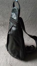 Zwarte pu leren Rugzak / rugtas/ Sling Bag - 33x22cm, Overige merken, Gebruikt, 25 tot 40 cm, Ophalen of Verzenden
