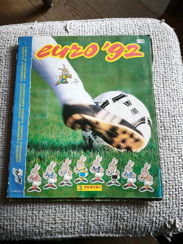 Panini Euro '92 stickerboek - Niet compleet 90 -95% gevuld, Verzamelen, Ophalen of Verzenden, Gebruikt, Overige sporten, Boek of Tijdschrift