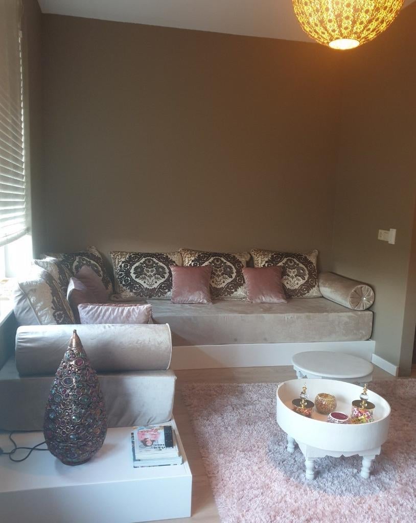 L-vormige sedari / zithoek met kussens en poefs, Ophalen, Gebruikt, Stof, Oosters