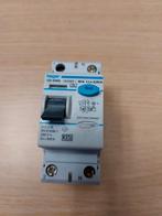 Hager CD 540G Aardlekschakelaar, Doe-het-zelf en Verbouw, Ophalen of Verzenden, Zo goed als nieuw