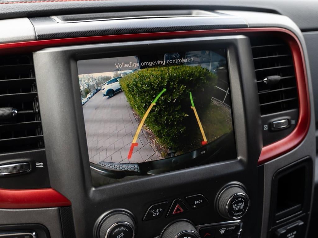 Dodge Ram 1500 5.7 V8 Quad Cab 6'4 - REBEL - PANORAMADAK - A, Auto's, Dodge, Automaat, Gebruikt, 5654 cc, Alcantara