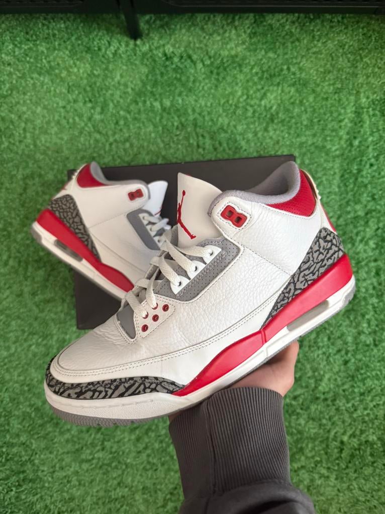 Air Jordan 3 ‘Fire Red’ 2022, Kleding | Heren, Schoenen, Overige kleuren, Ophalen of Verzenden, Sneakers of Gympen, Zo goed als nieuw