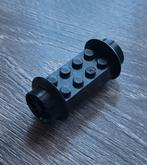 Lego trein wagon wielen Zwart met vast 4x2x1 as blokje., Ophalen of Verzenden, Gebruikt, Losse stenen, Lego