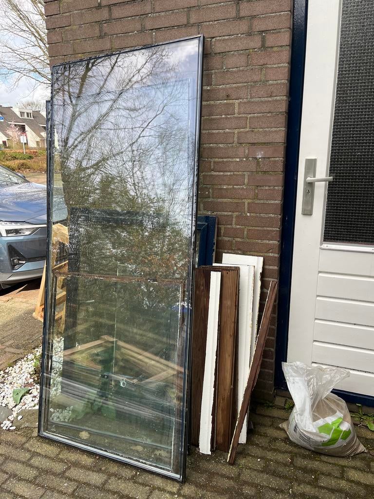 Kozijnen + Glas, dubbel en enkel (afmeting in omschrijving), Doe-het-zelf en Verbouw, Glas en Ramen, Ophalen, Gevelraam of Ruit