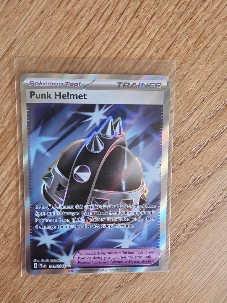 Pokémon TCG: Punk Helmet Trainer Kaart (121/094), Ophalen of Verzenden, Zo goed als nieuw, Losse kaart, Foil