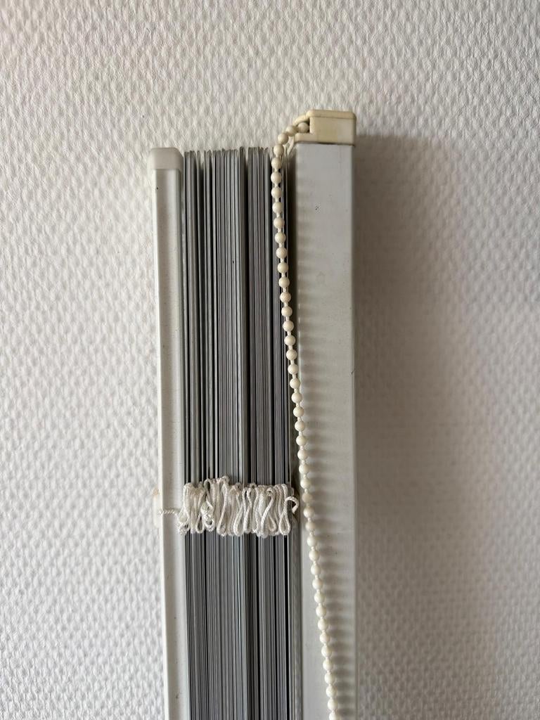 Luxaflex 2 keer kleur wit,euru € 20.00, Ophalen, Zo goed als nieuw, Wit, 150 tot 200 cm