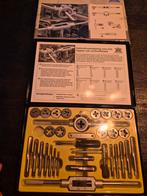 Tap- en snijset in metalen cassette, Ophalen of Verzenden, Gebruikt