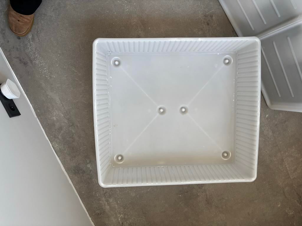 IKEA opbergbak voor onder bed - met klein scheurtje, Ophalen, Kunststof, Gebruikt, 100 tot 150 cm