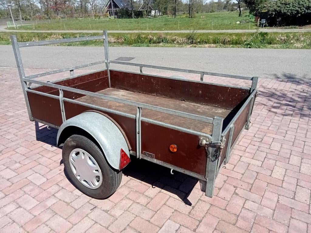 Inruiler: gebruikte ongeremde aanhanger ca 200*120 cm, Ophalen