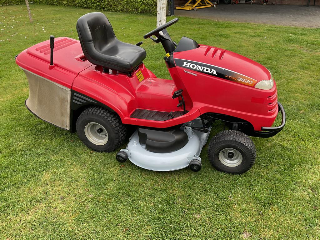 Honda Zitmaaier V-twin 2620 - 122cm breed - direct inzetbaar, Tuin en Terras, Zitmaaiers, Ophalen, Gebruikt, Opvangbak, 120 cm of meer