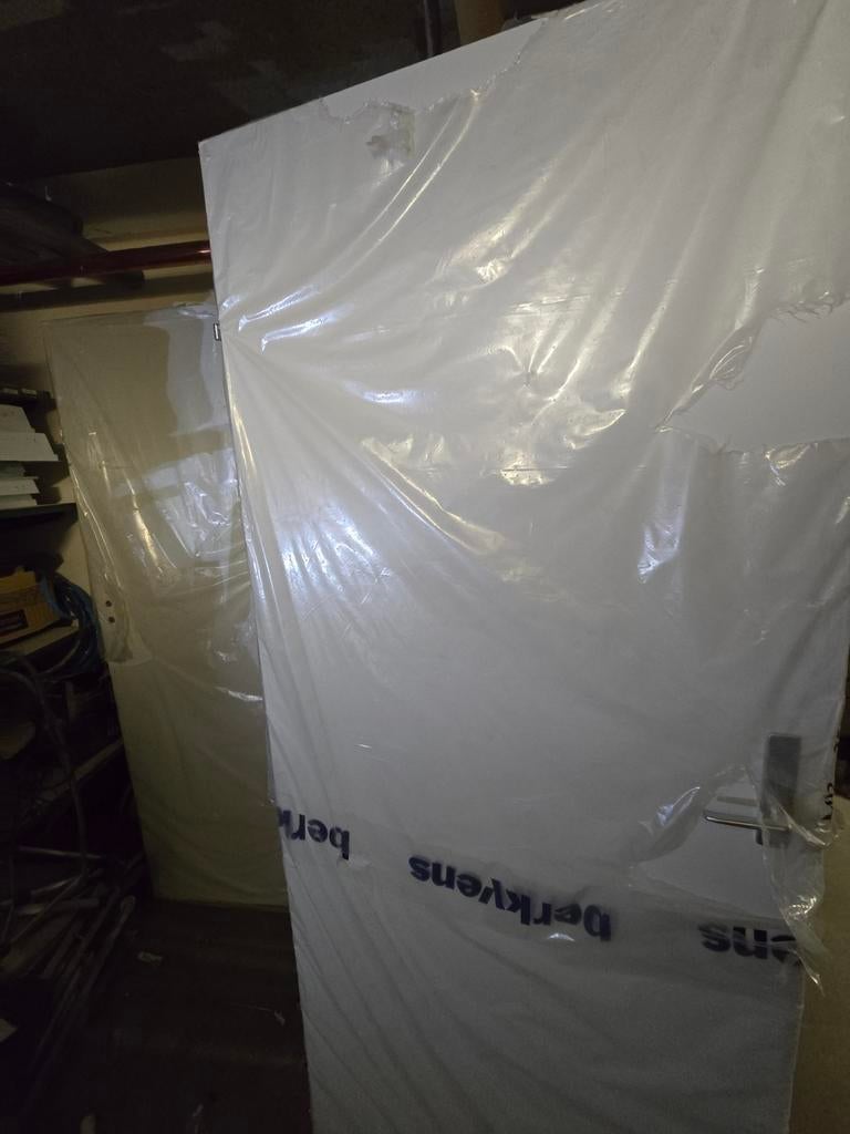 Nieuwe binnendeur, wit, nog in verpakking, Doe-het-zelf en Verbouw, Ophalen of Verzenden, Nieuw, Binnendeur, 215 cm of meer