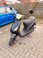 Scooter 50cc Geel Kenteken, Ophalen, Gebruikt, Maximaal 45 km/u, Benzine