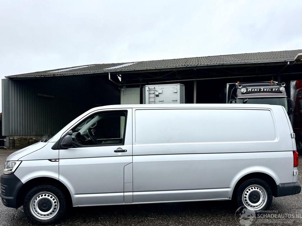 Volkswagen Transporter 2.0 TDI 150pk 6-bak euro.6 L2/H1 High, Auto diversen, Schadeauto's, Overige carrosserieën, Volkswagen, Zilver of Grijs