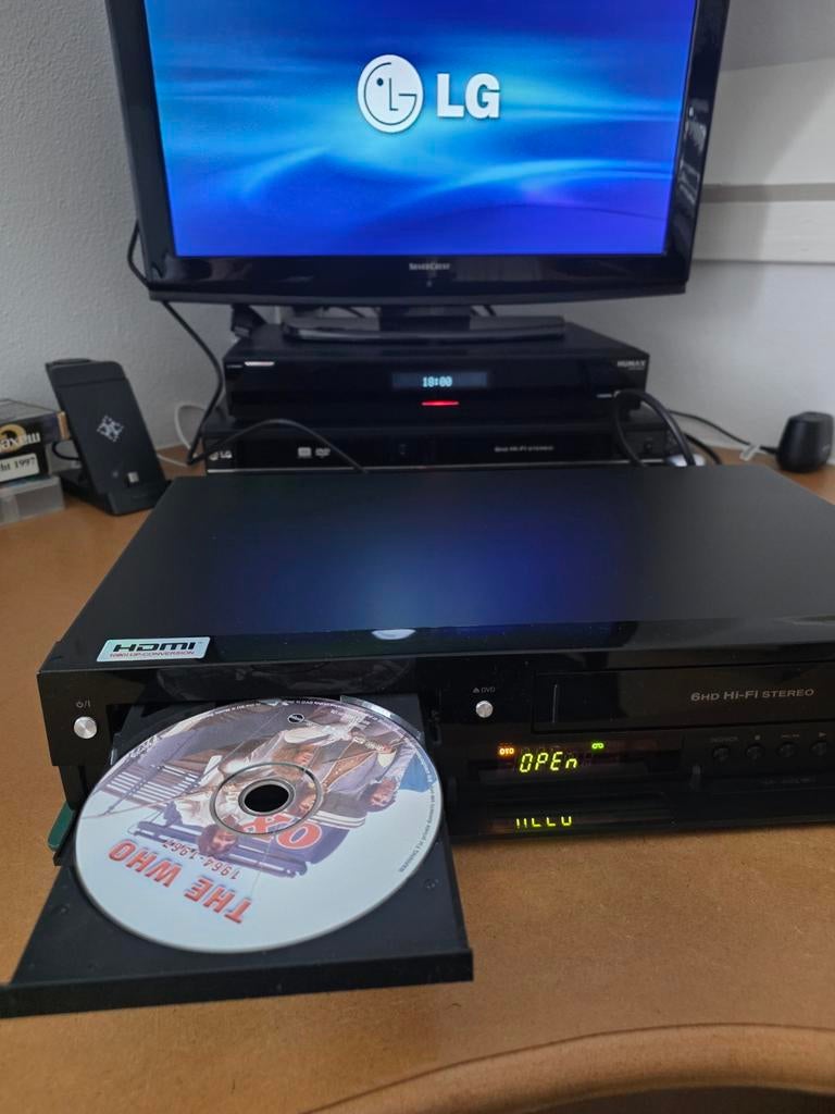 LG V 390H  dvd speler vhs recorder, Audio, Tv en Foto, Videospelers, Ophalen of Verzenden