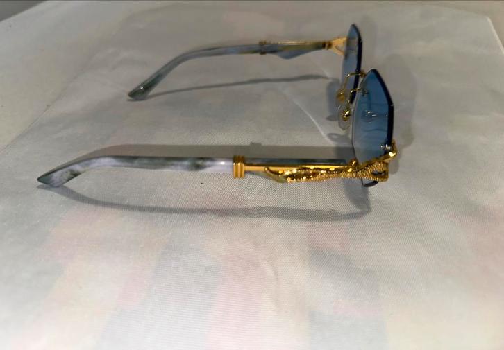 Coole blauwe bril, Sieraden, Tassen en Uiterlijk, Zonnebrillen en Brillen | Heren, Nieuw, Zonnebril, Overige merken, Blauw, Ophalen