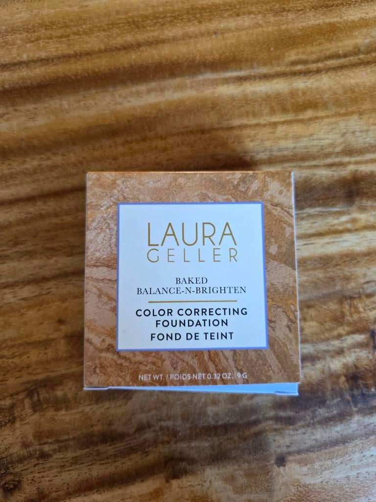 Laura Geller Baked Balance-n-Brighten Foundation, Ophalen