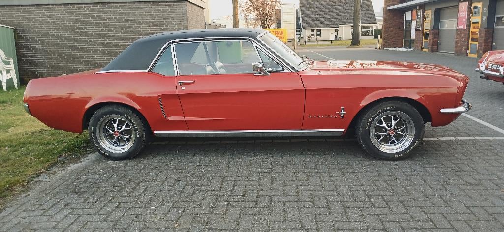 Ford Mustang 1968 V8, Auto's, Oldtimers, Achterwielaandrijving, 5000 cc, Zwart, Particulier
