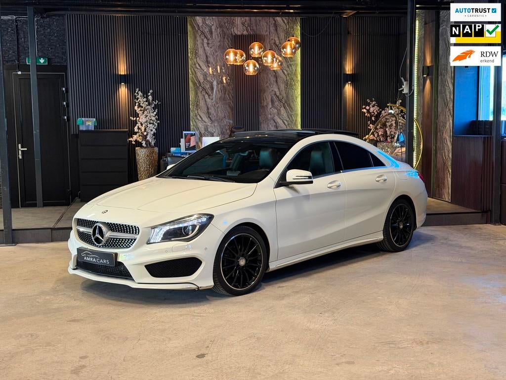 Mercedes-Benz CLA-klasse 200 AMG|PANORAMA|MEMORY, Auto's, Mercedes-Benz, Gebruikt, Euro 6, 715 kg, Wit
