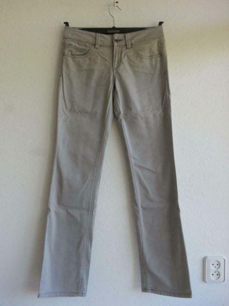 Grijze esprit jeans spijkerbroek maat 27/32 (maat 34), Kleding | Dames, Spijkerbroeken en Jeans, Ophalen of Verzenden, Zo goed als nieuw