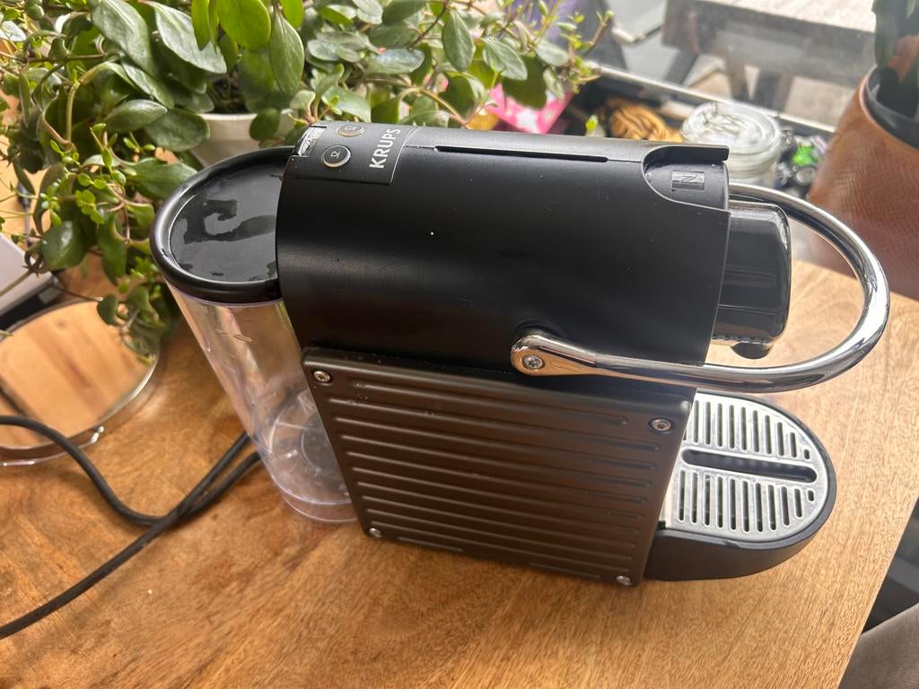 Nespresso krups, Witgoed en Apparatuur, Koffiezetapparaten, Ophalen, Gebruikt, Espresso apparaat, 1 kopje