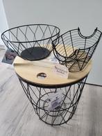 Opbergtafeltje en draadstalen mandjes, Ophalen, Overige materialen, Mand, Nieuw