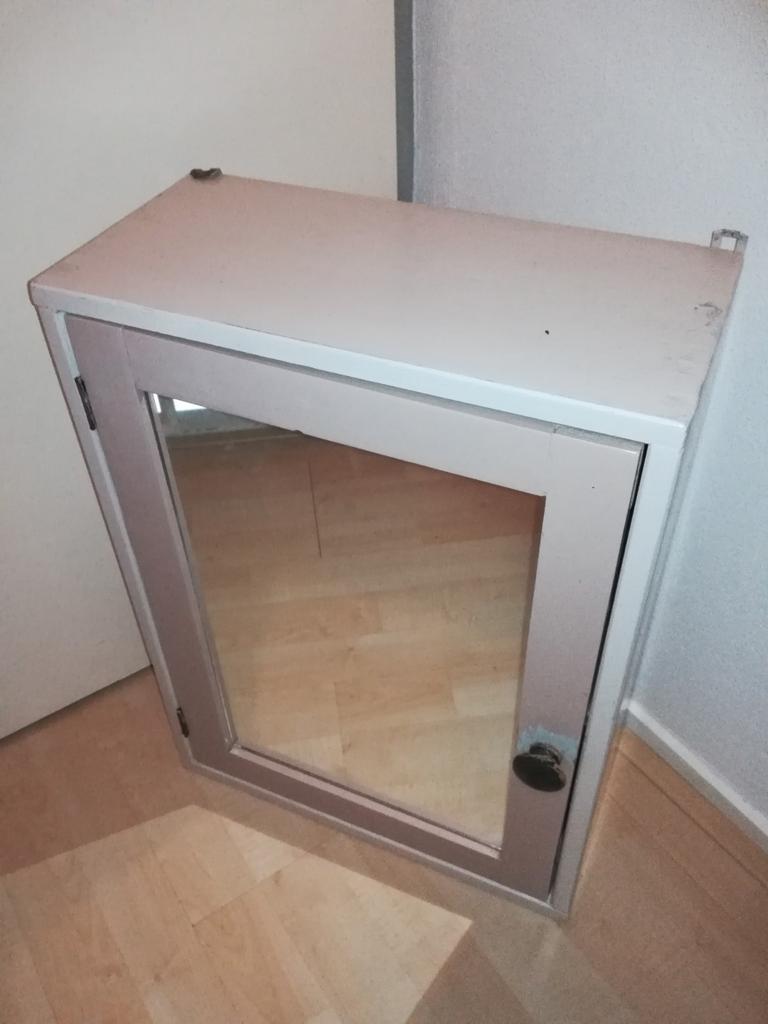 Kastje met spiegel hout, Ophalen of Verzenden