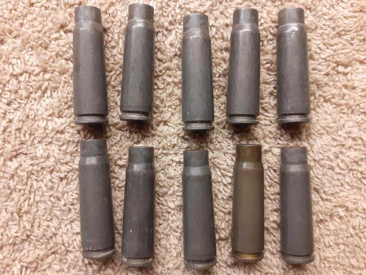 10 hulzen AK47 7,62 x 39mm.(ONKLAAR), Verzamelen, Militaria | Algemeen, Landmacht, Hulzen of Bodemvondsten, Nederland, Ophalen of Verzenden